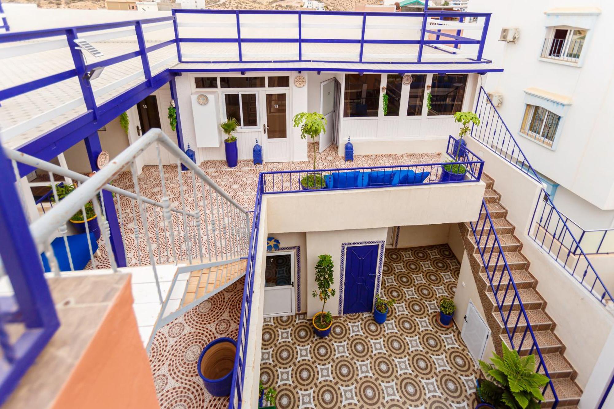 The Rina Hostel Agadir Bagian luar foto