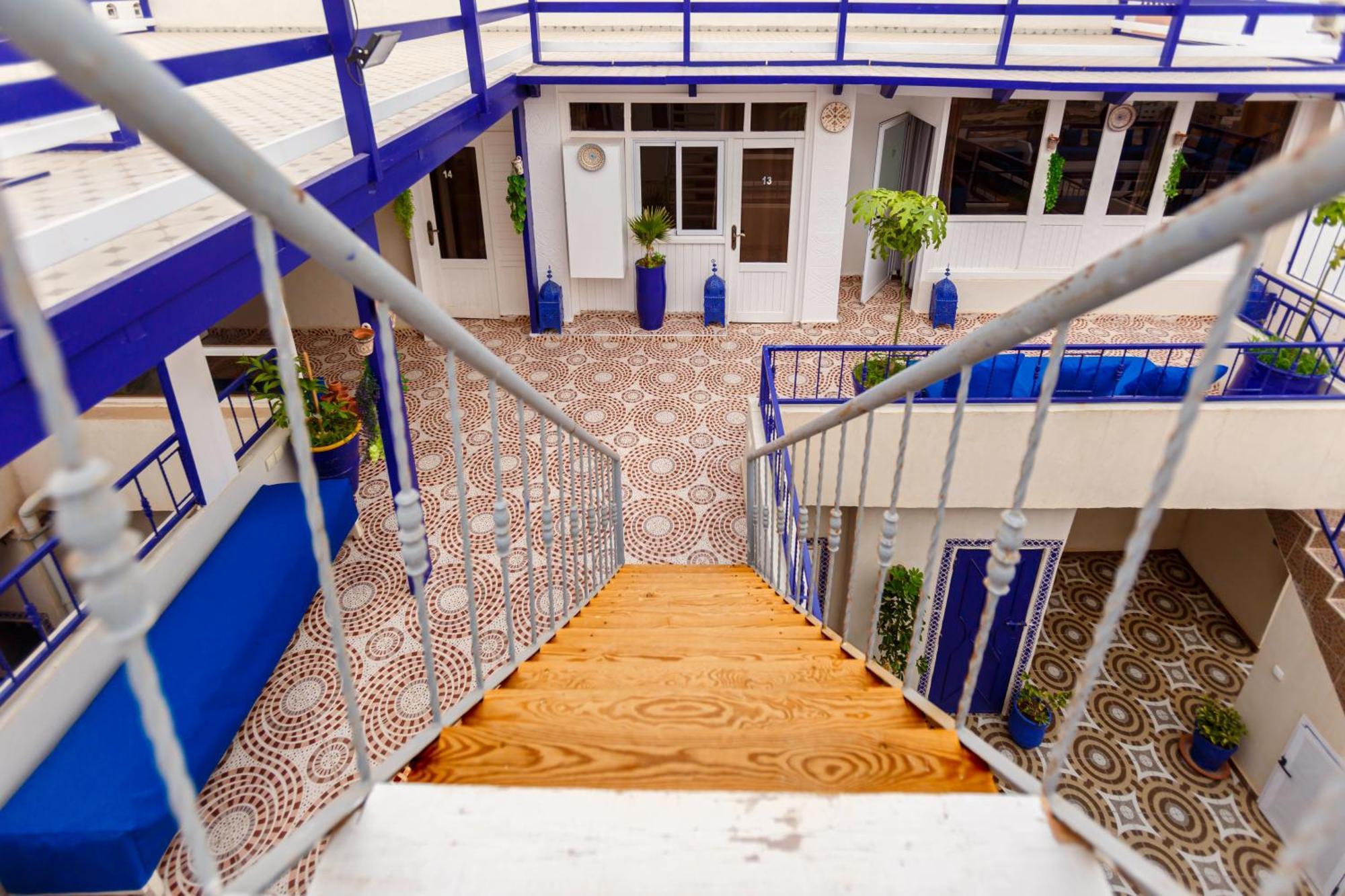 The Rina Hostel Agadir Bagian luar foto